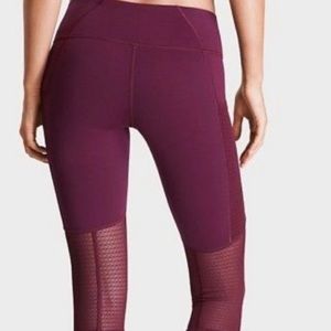 Knockout by Victoria Leggings with Pockets